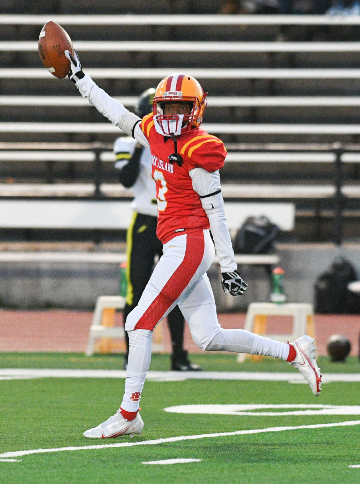 040221-qc-spt-galesburg-ri-foot-024